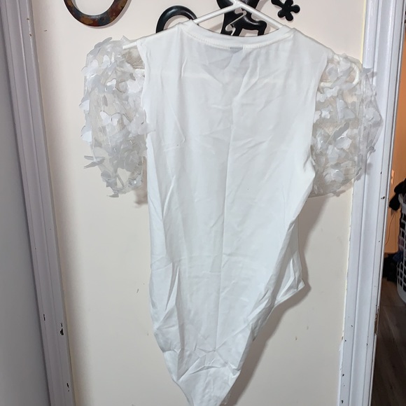 SHEIN white butterfly bodysuit - Picture 4 of 4